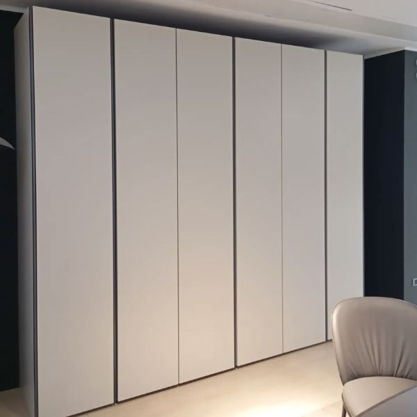 Armadio Gliss Master anta battente di Molteni&c